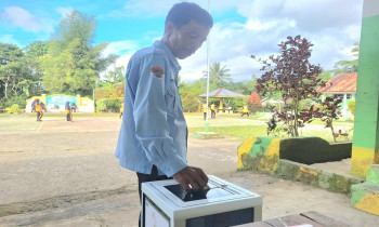 Kepala MTsN 2 Sinjai Gagas Program Sedekah Seribu Sehari sebagai Pembiasaan Keagamaan