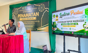 Pembagian Rapor MTsN 2 Sinjai Berlangsung Khidmat, Kepala Madrasah Sampaikan Apresiasi untuk Orang Tua