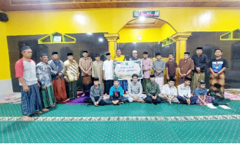 Pemuda Hijrah MTsN 2 Sinjai Laksanakan Safari Ramadan di Sinjai Borong