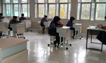 Pelaksanaan Ujian Madrasah Hari ke-4