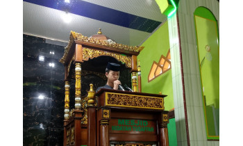 Siswa Jadi Bintang Mimbar: MTsN 2 Sinjai Gelar Safari Jumat dengan Tema Meraih Ampunan Allah SWT