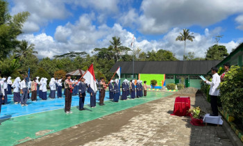 Tongkat Estafet Kepemimpinan Beralih, OSIM MTsN 2 Sinjai Resmi Dilantik untuk Periode 2026/2027