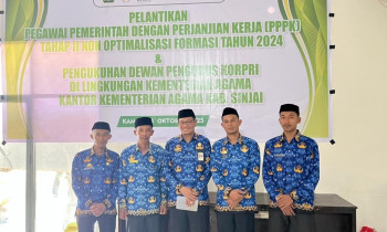 Penuh Khidmat, Tenaga Kependidikan MTsN 2 Sinjai Dilantik dan Dikukuhkan sebagai PPPK
