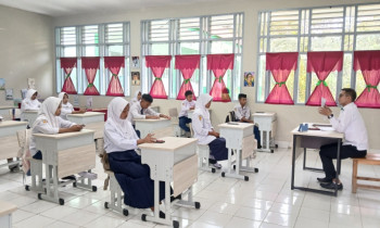 Anti Kecurangan! MTsN 2 Sinjai Sukses Gelar ASAS Genap via HP Android