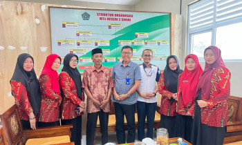 Kunjungan ( Silaturahmi ) Kepala  KPPN Ke MTs Negeri 2 Sinjai 